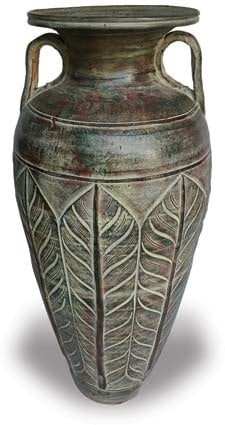 Barro vase with feather