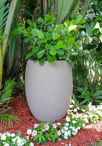 Brisa belly planter, sand