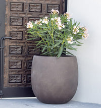Brisa urban belly planter, brown