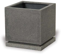 Caliza plain square planter with saucer