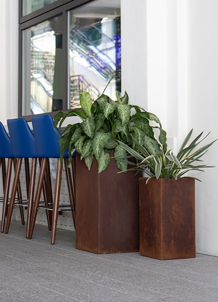 Costa tall square planter, rust