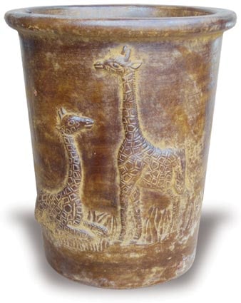 Prado giraffe pot