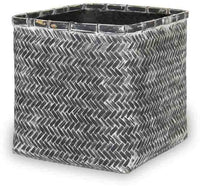 Yerba black square planter, black